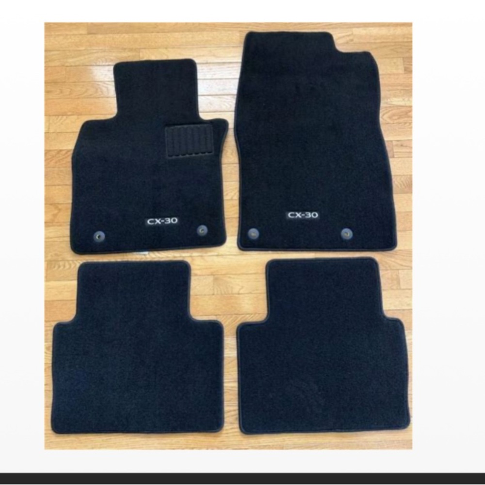 Mazda OEM Black CX-30 Car Floor Mats Carpet. Insignia. 2022. Like New. EUC